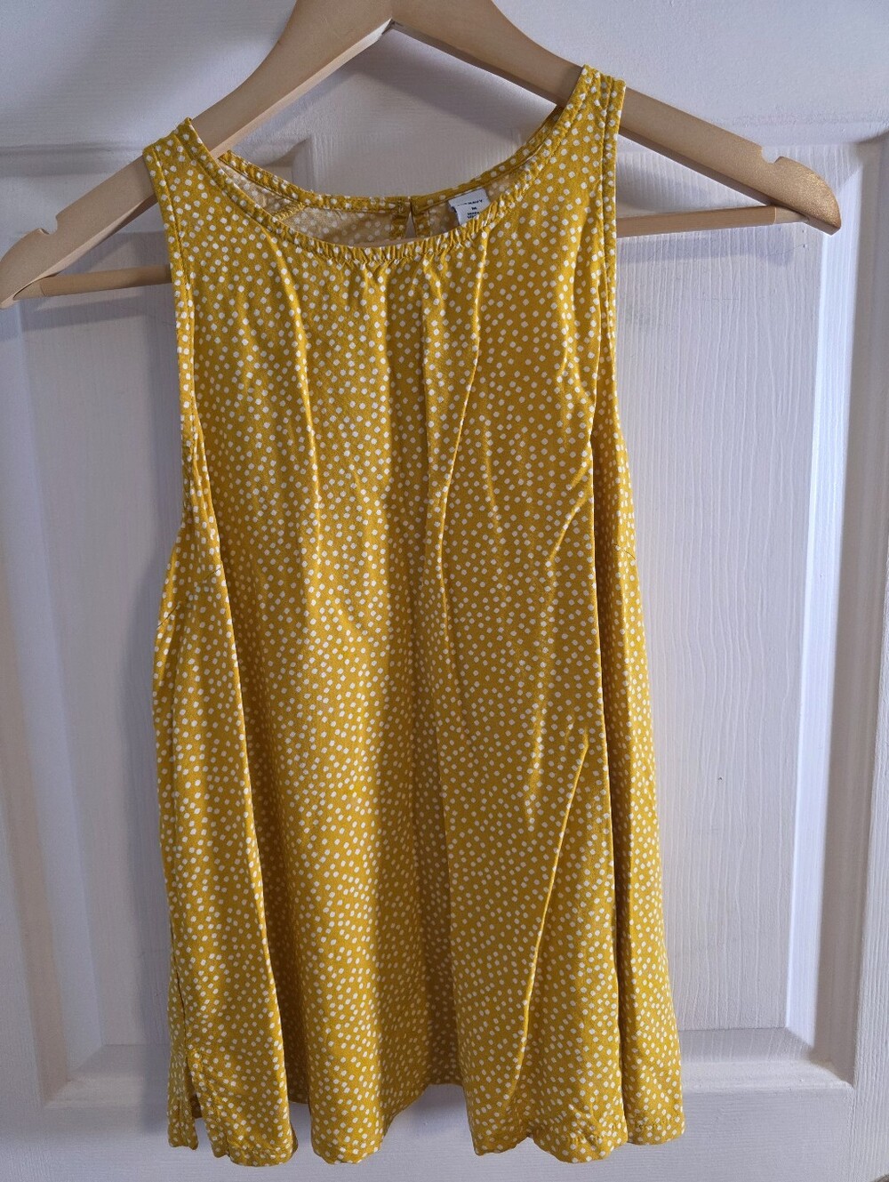 Old Navy Blouse Women M Yellow Polka Dot Sleeveless Wide Strap Rayon